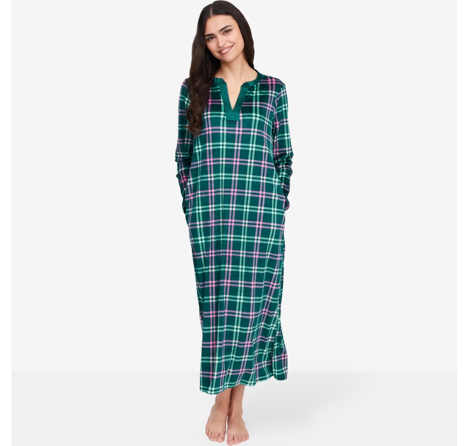 Image 100703_GRPL.jpg, Product 100-703 / Price $44.99, Cuddl Duds Ultra Plush Velvet Fleece with Satin Lounger from Cuddl Duds on TSC.ca's Fashion department