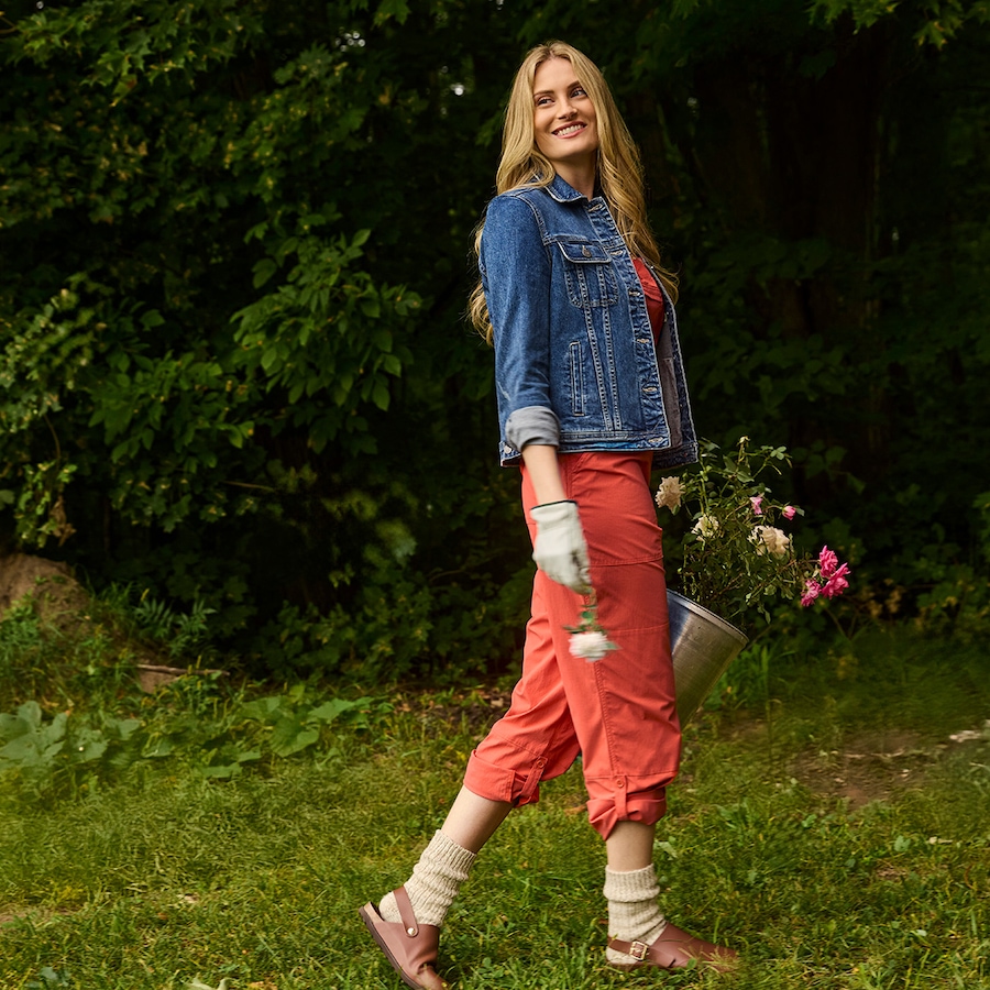 Image 100786_ALTMORE7.jpg, Product 100-786 / Price $44.88, Martha Stewart Vintage Denim Jacket from Martha Stewart on TSC.ca's Fashion department