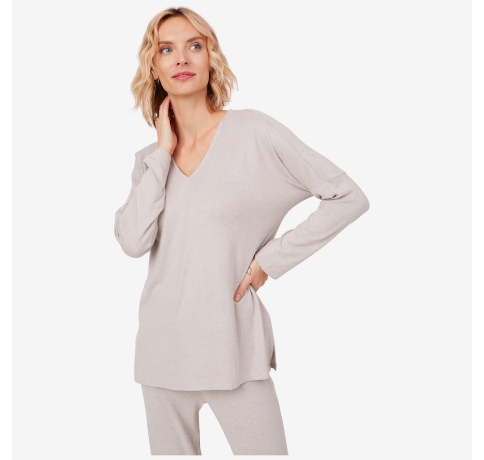 Image 101033_ALTMORE1.jpg, Product 101-033 / Price $110.00, N Natori Oasis Brushed Knit V-Neck PJ Set from N Natori on TSC.ca's Fashion department