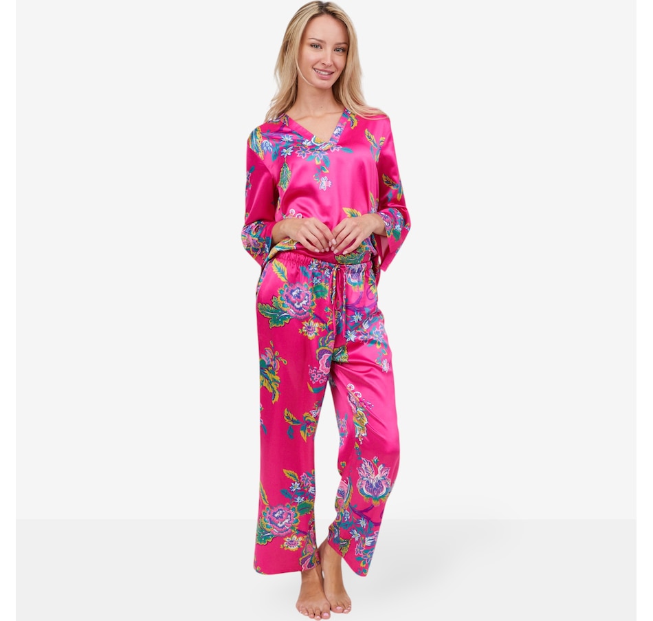Image 101035_ALTMORE3.jpg, Product 101-035 / Price $89.88, N Natori Festival Stretch Silky Satin V-Neck PJ Set from N Natori on TSC.ca's Fashion department