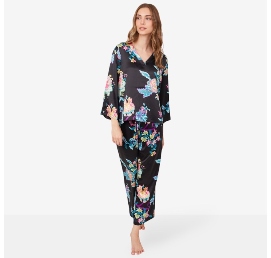 Image 101035_BLK.jpg, Product 101-035 / Price $89.88, N Natori Festival Stretch Silky Satin V-Neck PJ Set from N Natori on TSC.ca's Fashion department