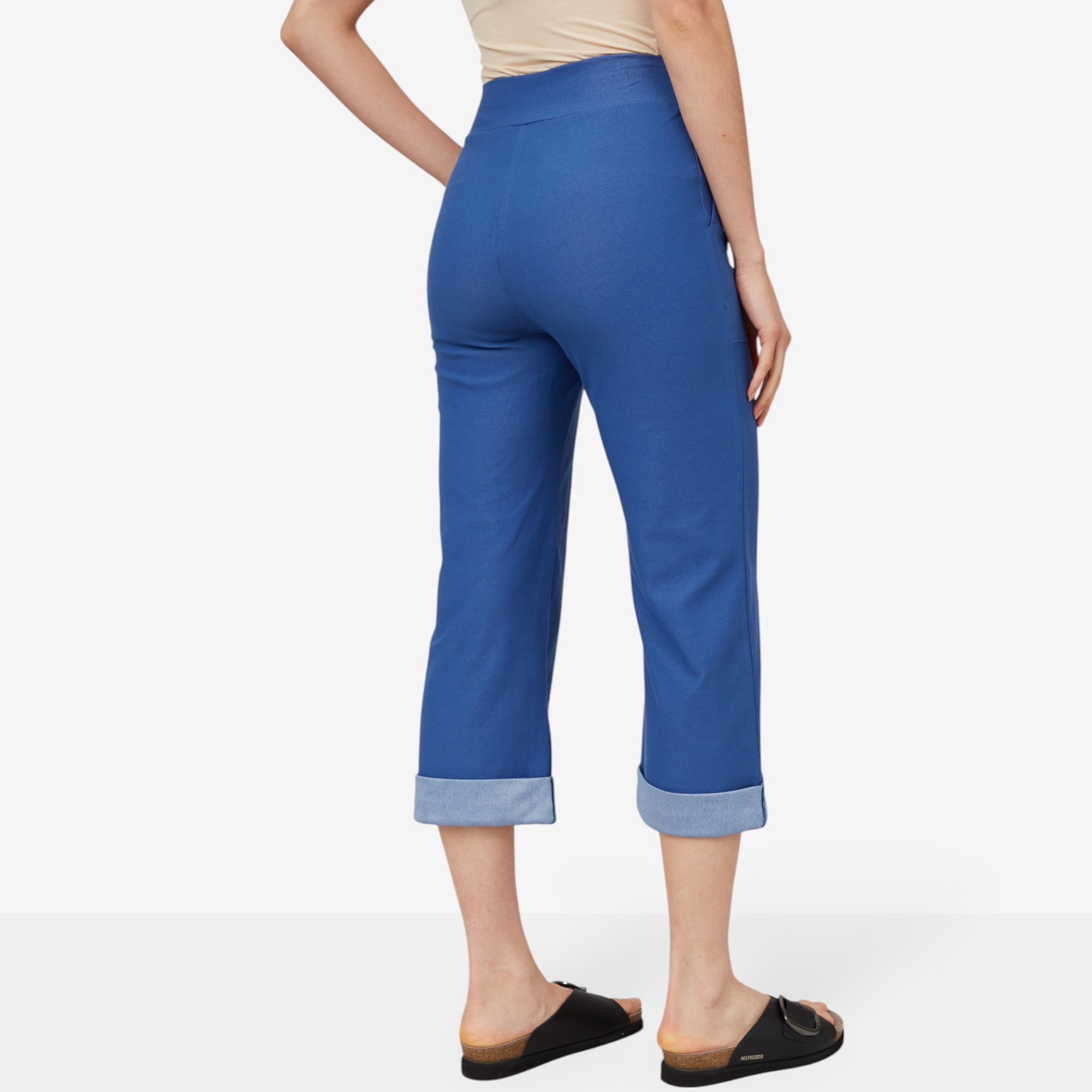 Kim & Co. Deluxe Denim Knit Starlet Cuffed Cropped Pant - TSC.ca