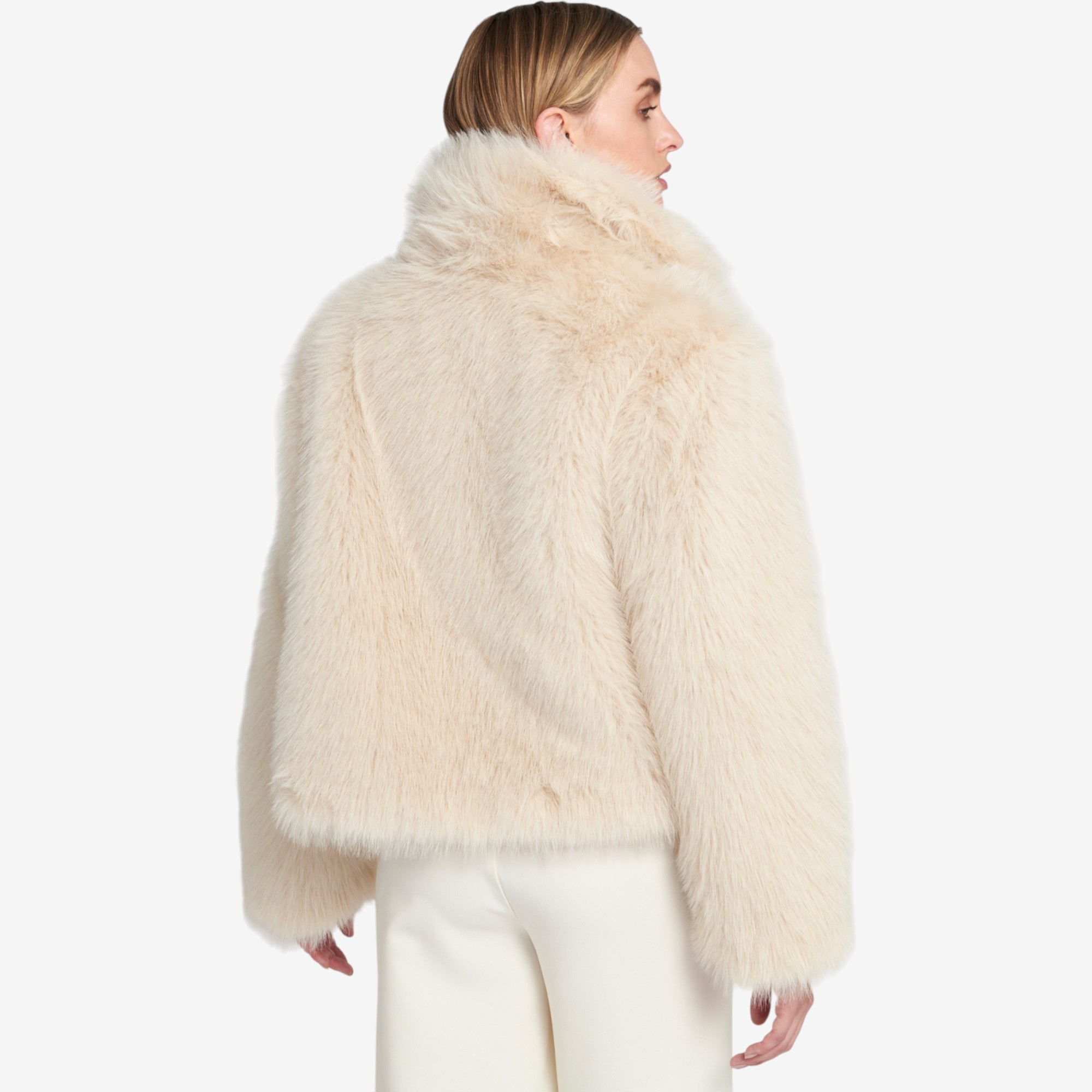 カーラ　CARLA fluffy jacket カーラ CARLA fluffy jacket カーラ CARLA fluffy jacket カーラ CARLA