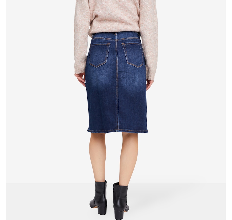 Image 102043_ALTMORE2.jpg, Product 102-043 / Price $54.88, Diane Gilman Luxe Touch Pull-On Knee Length A-Line Skirt from DG2 by Diane Gilman on TSC.ca's Fashion department