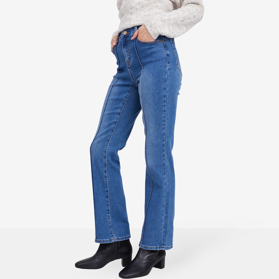 Image 102054_ALTMORE2.jpg, Product 102-054 / Price $34.33, Diane Gilman New Classic Stretch Pintuck Bootcut Jean from DG2 by Diane Gilman on TSC.ca's Fashion department