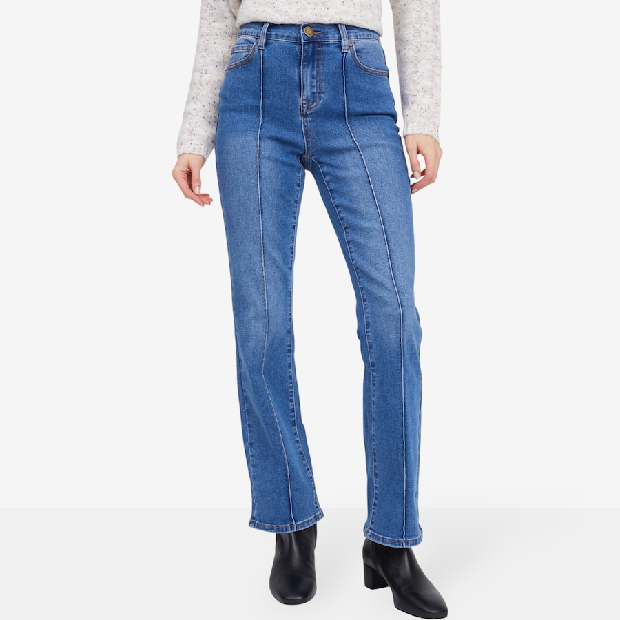 Image 102054_MDTNE.jpg, Product 102-054 / Price $34.33, Diane Gilman New Classic Stretch Pintuck Bootcut Jean from DG2 by Diane Gilman on TSC.ca's Fashion department