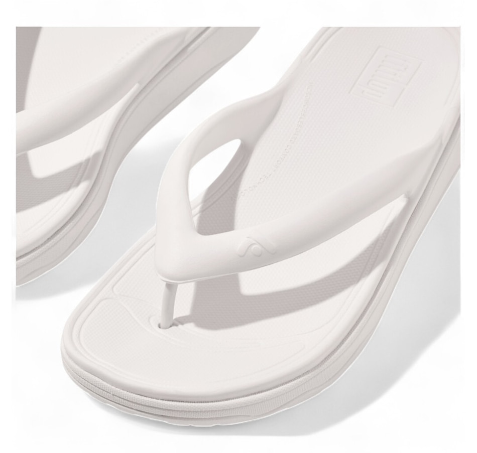 Image 102145_ALTMORE6.jpg, Product 102-145 / Price $39.88, FitFlop Relieff Recovery Toe Post Sandal from FitFlop on TSC.ca's Shoes department