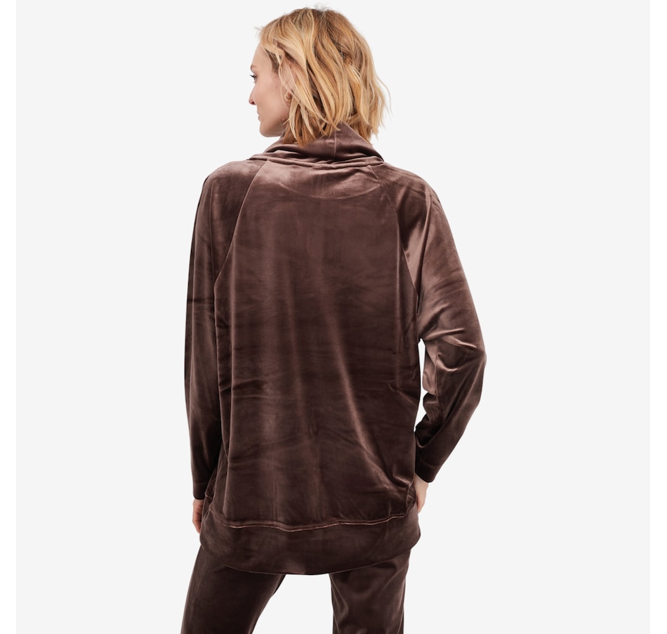 Image 102193_ALTMORE4.jpg, Product 102-193 / Price $104.90, Wynne Style Luxe Velour Tunic from Wynnelayers on TSC.ca's Fashion department
