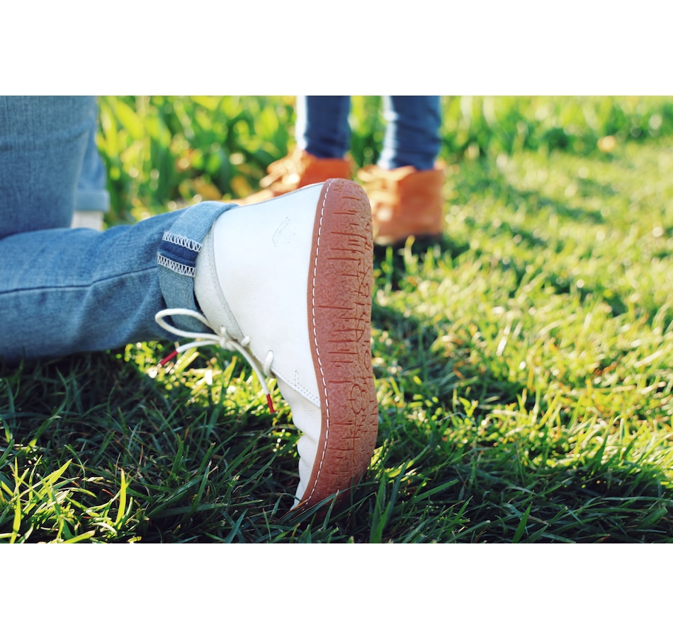 Image 102326_ALTMORE10.jpg, Product 102-326 / Price $79.88, Manitobah Modern Moc Chukka from Manitobah on TSC.ca's Shoes department