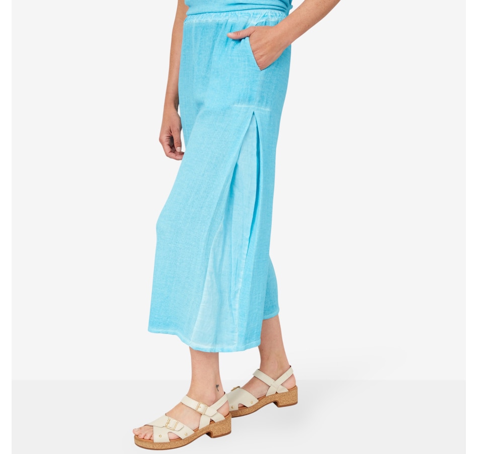 Image 102376_ALTMORE5.jpg, Product 102-376 / Price $34.33, M Made In Italy Pull-On Capris with Side Seam Pockets from M Made in Italy on TSC.ca's Fashion department