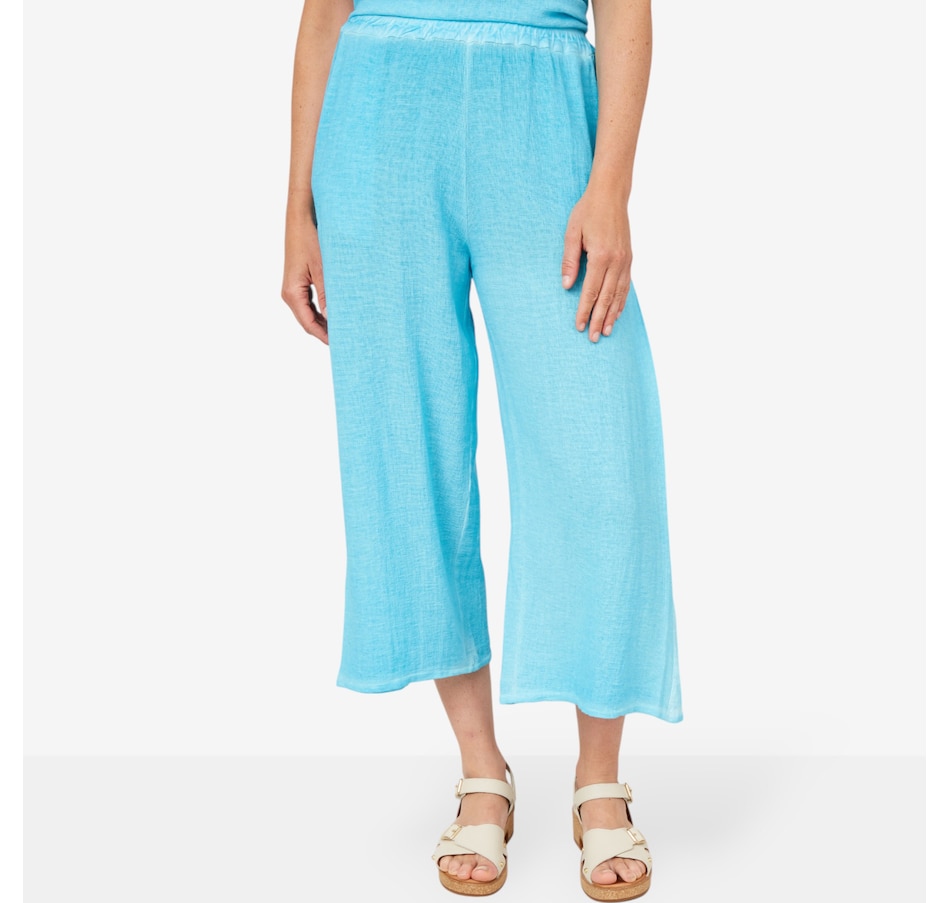 Image 102376_OCN.jpg, Product 102-376 / Price $34.33, M Made In Italy Pull-On Capris with Side Seam Pockets from M Made in Italy on TSC.ca's Fashion department