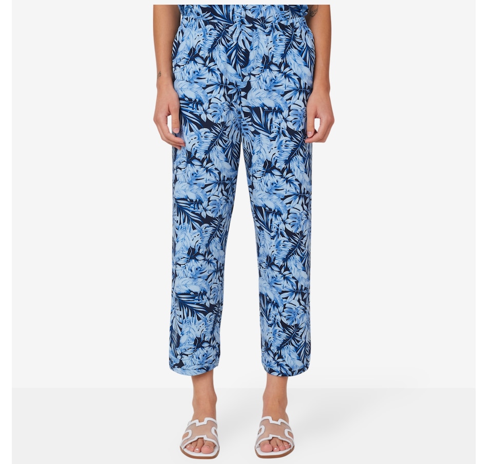 Image 102573_BLMU.jpg, Product 102-573 / Price $19.33, Kim & Co. Brazil Knit Seamfree Cropped Pant from Kim & Co. on TSC.ca's Fashion department