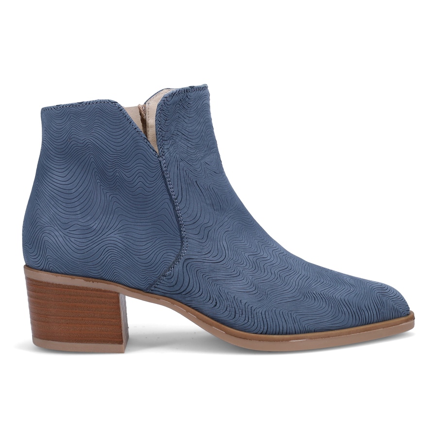 Image 102699_ALTMORE1.jpg, Product 102-699 / Price $249.88, Ron White Weslynn Ankle Boot from Ron White on TSC.ca's Shoes department
