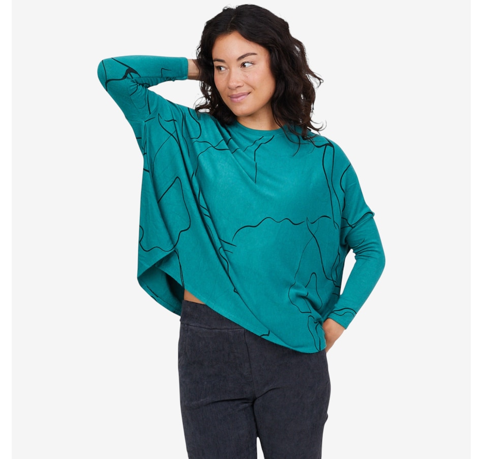 Image 102895_ALTMORE2.jpg, Product 102-895 / Price $19.33, M Made In Italy Long Sleeve Oversized Top with Drop Shoulder from M Made in Italy on TSC.ca's Fashion department