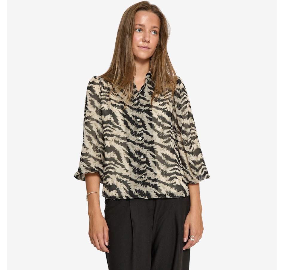 Image 102941_FOSPT.jpg, Product 102-941 / Price $165.00, Peppercorn Lima Shirt from Peppercorn on TSC.ca's Fashion department