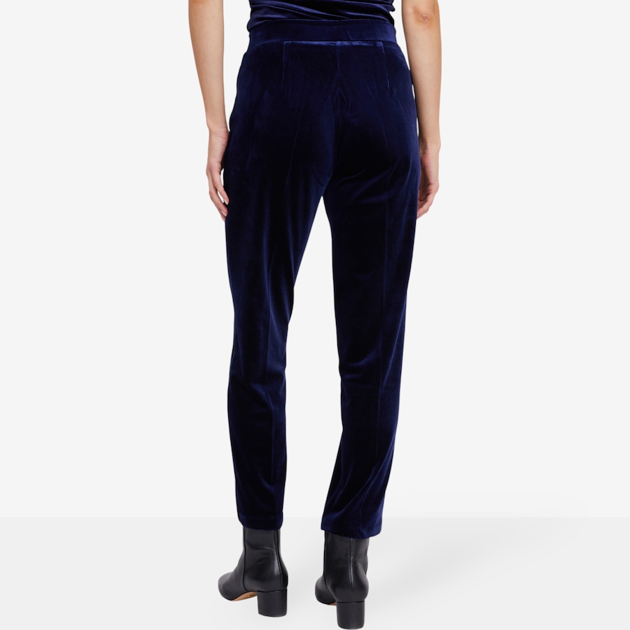 Image 103193_ALTMORE1.jpg, Product 103-193 / Price $29.33, Isaac Mizrahi Velvet Slim Leg Pull-On Pant from Isaac Mizrahi New York on TSC.ca's Fashion department