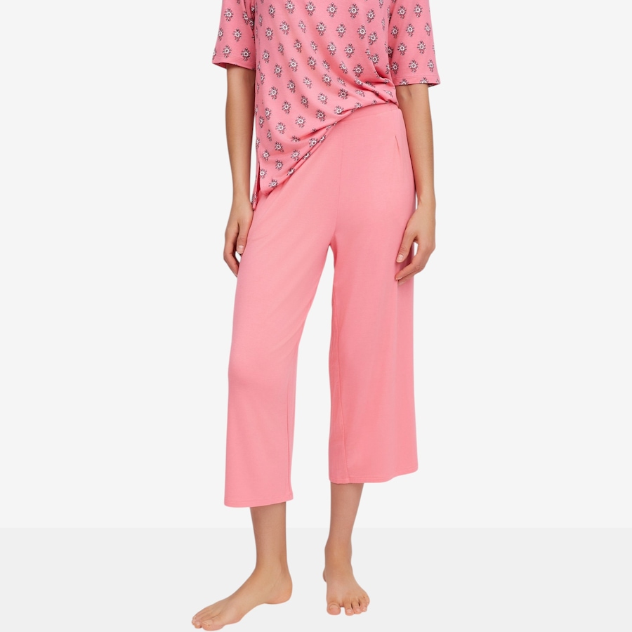 Image 103275_LPK.jpg, Product 103-275 / Price $50.00, Cuddl Duds Soft Stretch Cropped Pant from Cuddl Duds on TSC.ca's Fashion department