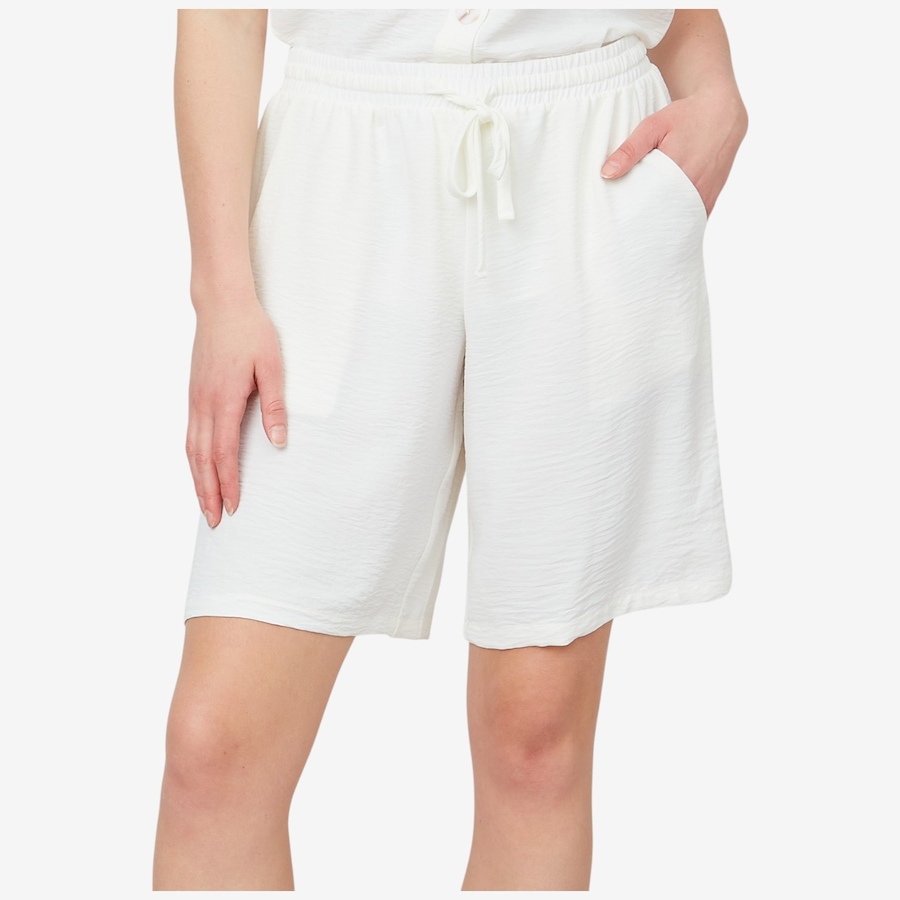 Image 103480_WHT.jpg, Product 103-480 / Price $19.33, Nina Leonard Textured Wave Bermuda Short from Nina Leonard on TSC.ca's Fashion department