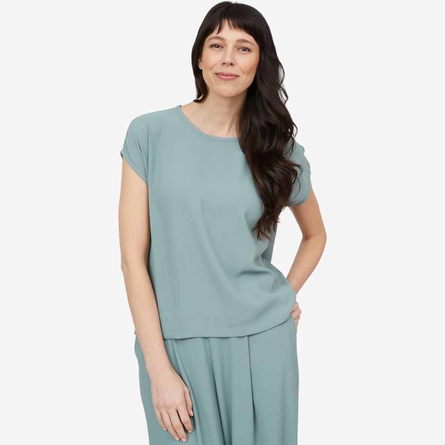 Image 103516_LCHN.jpg, Product 103-516 / Price $32.33, Wynne Style Crepe Top from Wynnelayers on TSC.ca's Fashion department