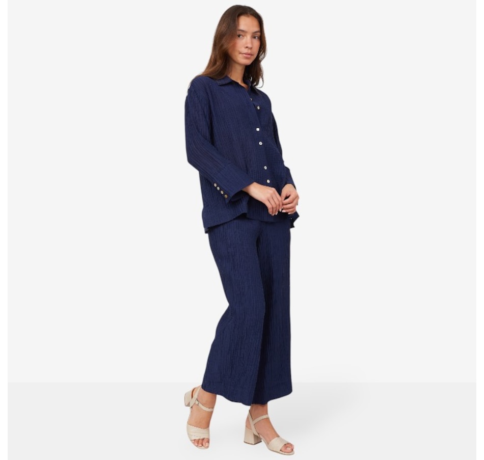 Image 103549_DEEIO.jpg, Product 103-549 / Price $44.33, Wynne Style Textured Crinkle Fabric Shirt from Wynnelayers on TSC.ca's Fashion department