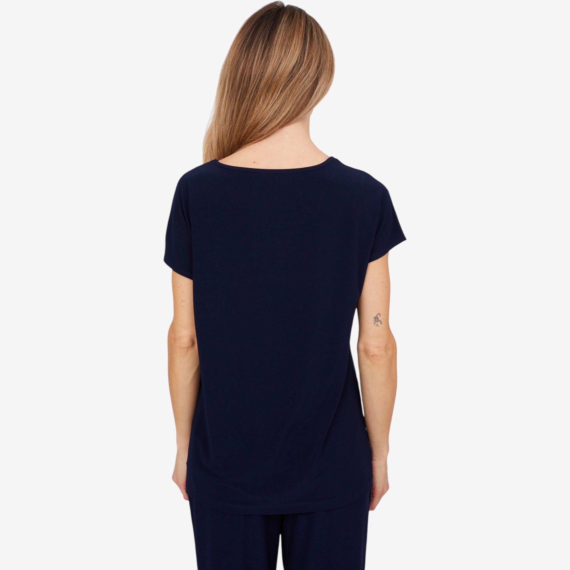 Kim & Co. Deluxe Brazil Knit Short Sleeve Dolman Sleeve