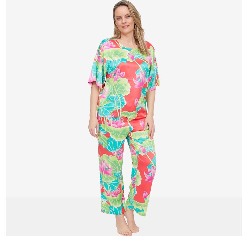 Image 103949_PMU.jpg, Product 103-949 / Price $110.00, N Natori Ascendant Lotus Printed Satin Scoop Neck PJ Set from N Natori on TSC.ca's Fashion department