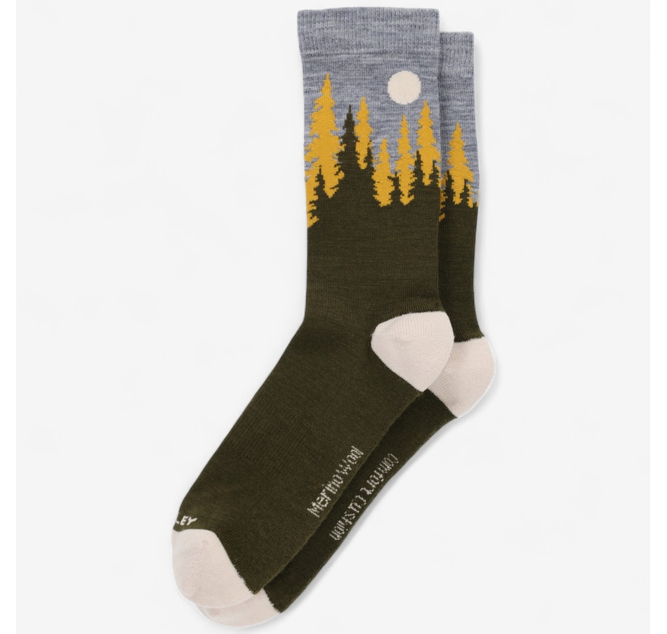 Image 104010_KHA.jpg, Product 104-010 / Price $16.00, Tilley Landscape Socks from Tilley on TSC.ca's Fashion department