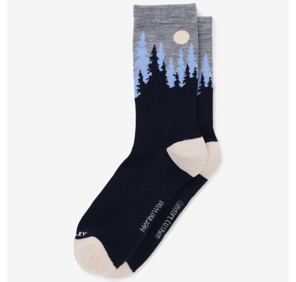 Image 104010_NVY.jpg, Product 104-010 / Price $16.00, Tilley Landscape Socks from Tilley on TSC.ca's Fashion department