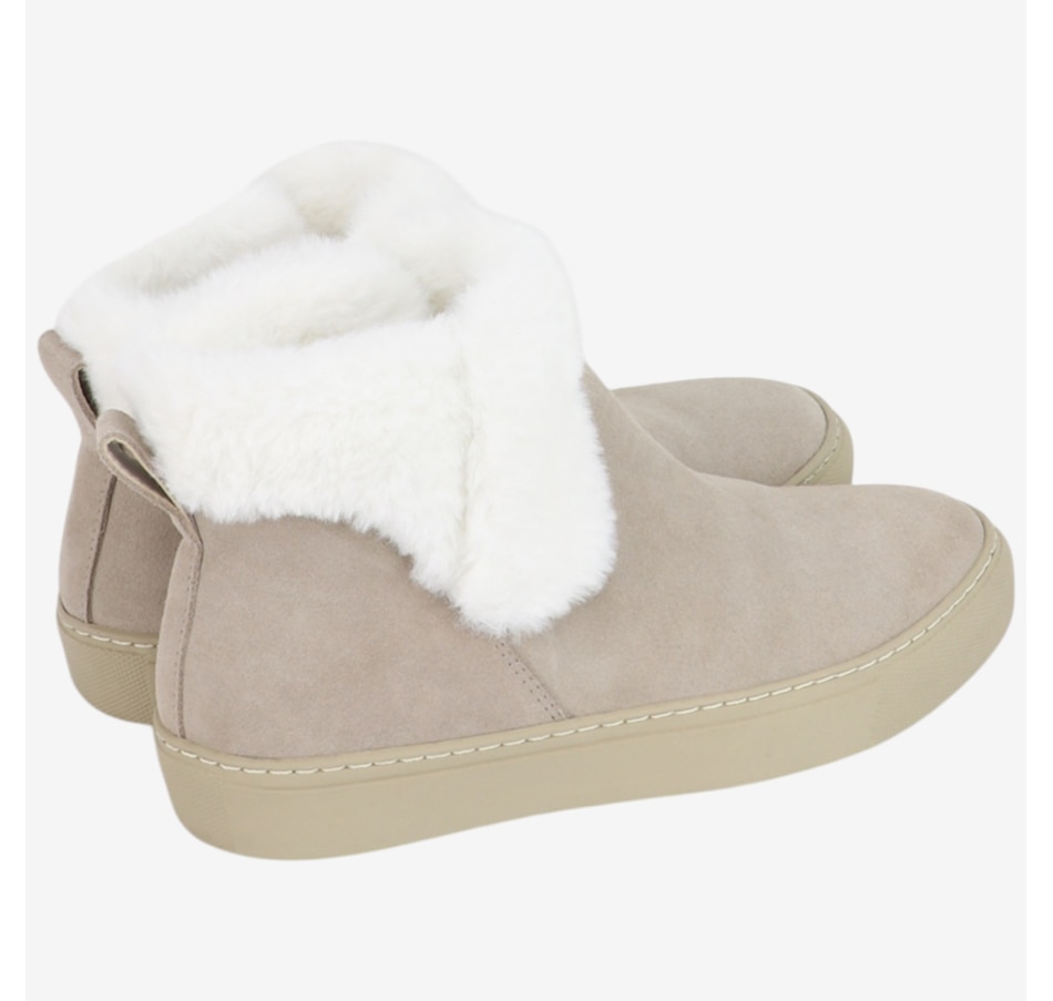 Image 104014_ALTMORE5.jpg, Product 104-014 / Price $170.00, Cougar Duffy Shearling Boot from Cougar Footwear on TSC.ca's Shoes department