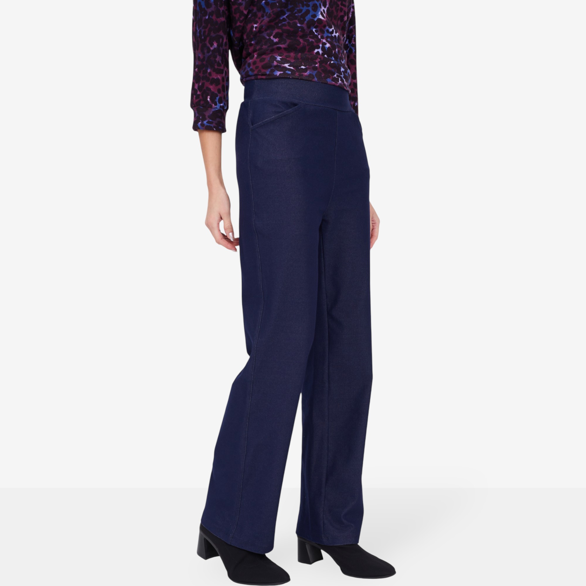 Kim & Co. Deluxe Denim Knit Zoe Straight Leg Pant - TSC.ca