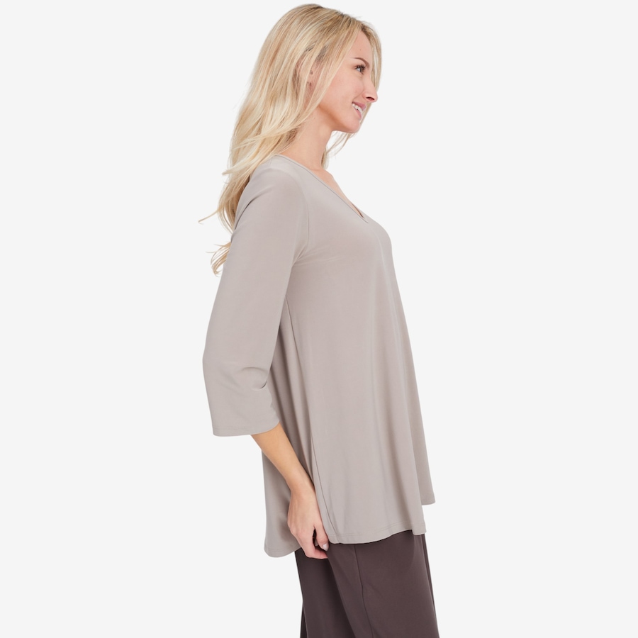 Image 104146_ALTMORE3.jpg, Product 104-146 / Price $29.33, Kim & Co. Deluxe Brazil Knit 3/4 Length Sleeve Sweet V-Neck Tunic from Kim & Co. on TSC.ca's Fashion department