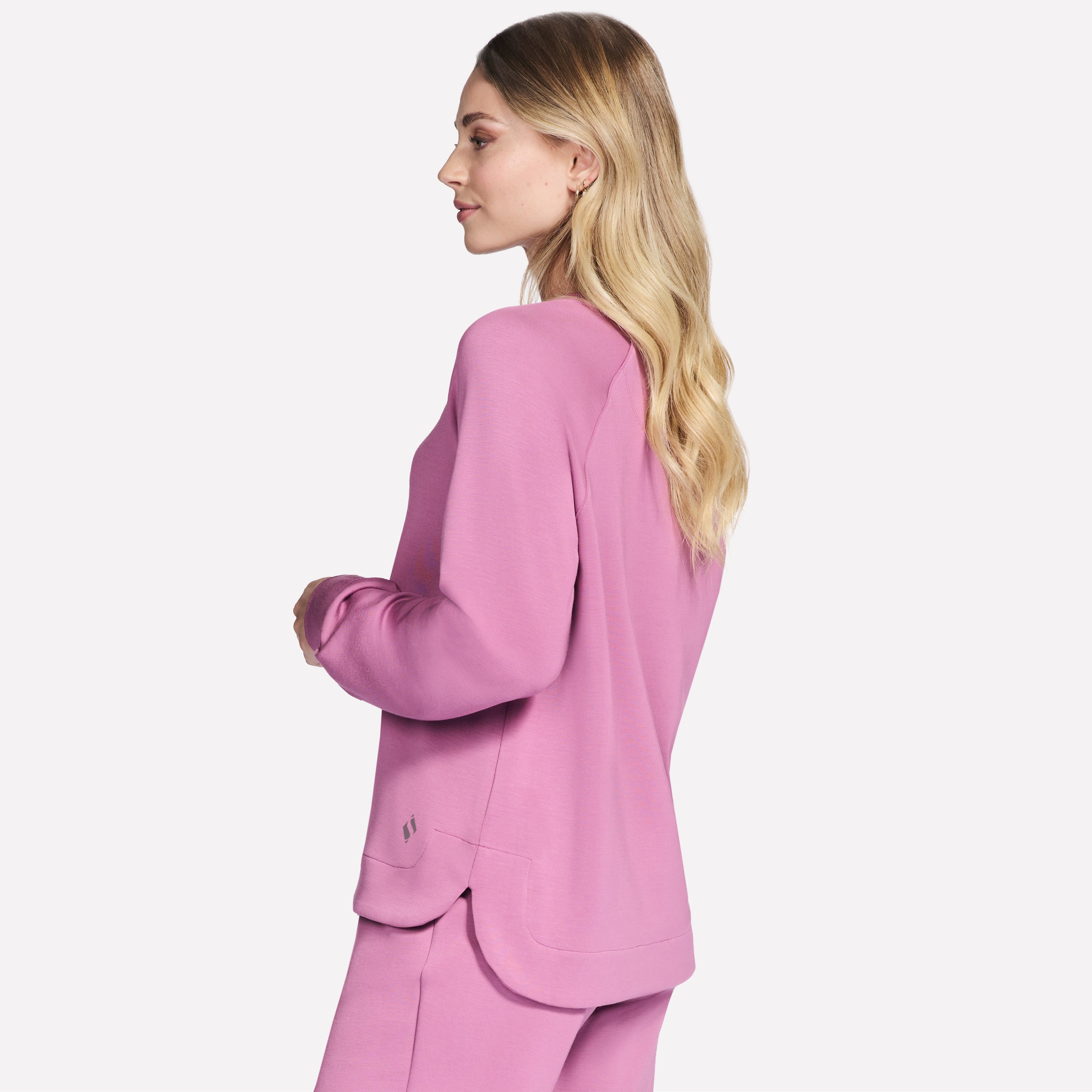 Skechers Skechluxe Elevate Crewneck T-Shirt - TSC.ca