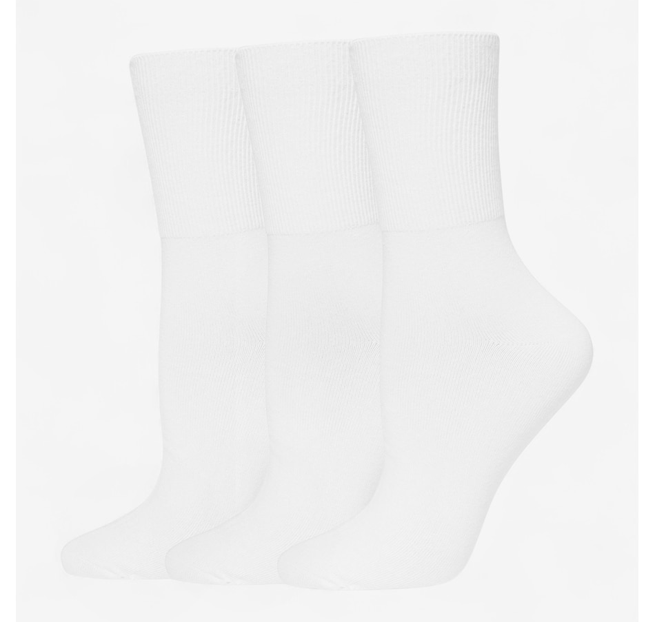 Image 104519_WHT.jpg, Product 104-519 / Price $24.00, Hue Bobby Socks (3-pack) from HUE on TSC.ca's Fashion department