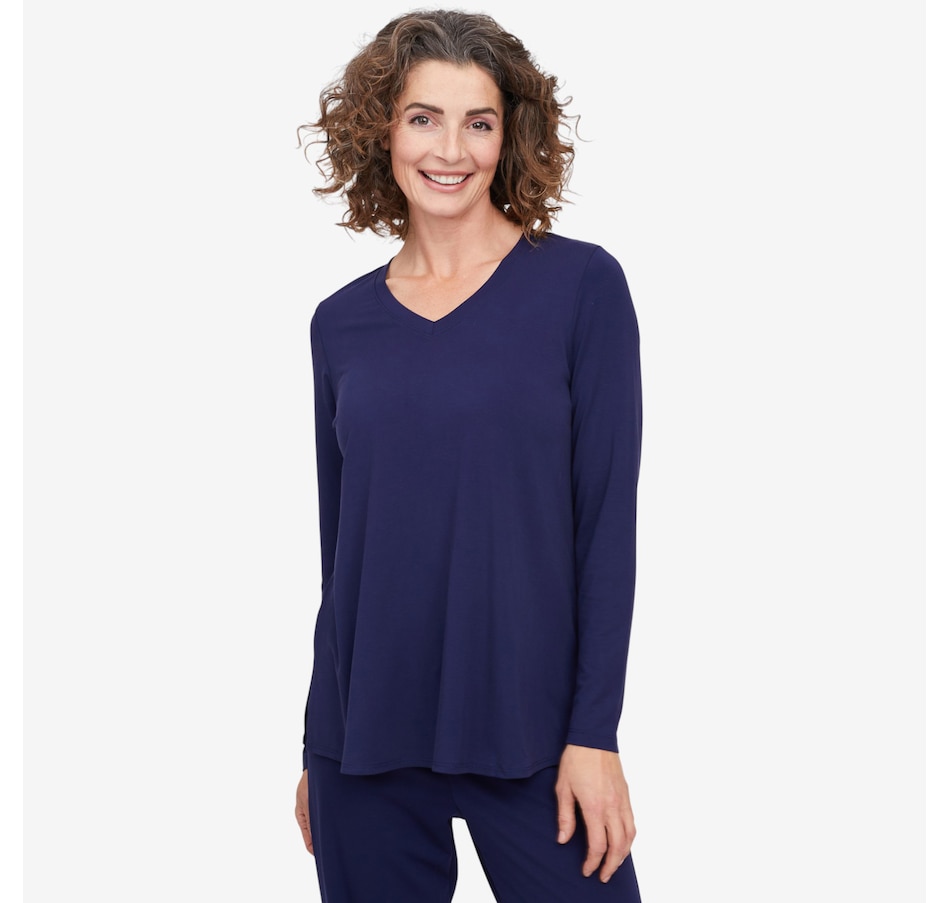 Image 104586_EVEBL.jpg, Product 104-586 / Price $59.99, Mr. Max Ultra Modal Essential Relaxed Fit Long Sleeve Top from Mr. Max on TSC.ca's Fashion department