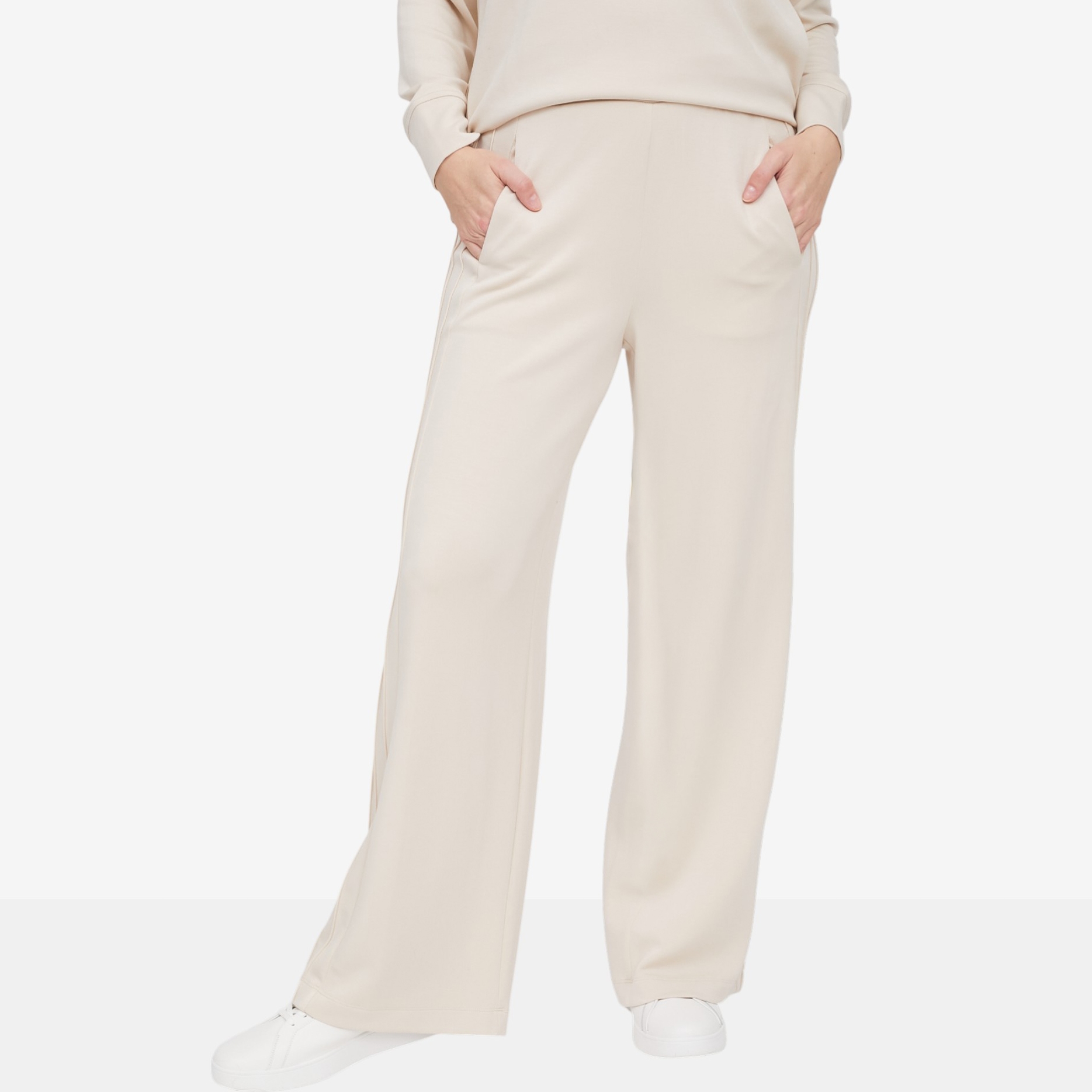 Wynne Style Cloud Knit Wide Leg Pintuck Pant - TSC.ca