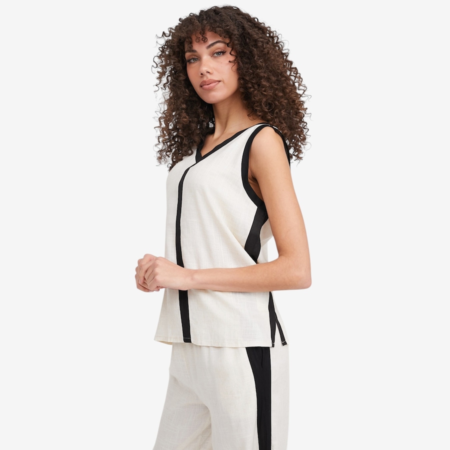 Image 104810_ALTMORE2.jpg, Product 104-810 / Price $39.88, M Made In Italy V-Neck Colour Block Sleeveless Top from M Made in Italy on TSC.ca's Fashion department