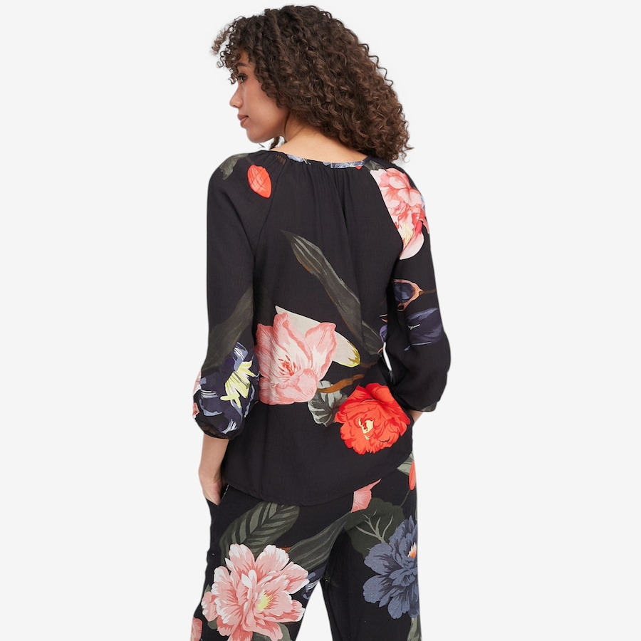 Image 104813_ALTMORE4.jpg, Product 104-813 / Price $39.88, M Made In Italy Floral Print V-Neck Top with 3/4 Length Puff Sleeves from M Made in Italy on TSC.ca's Fashion department