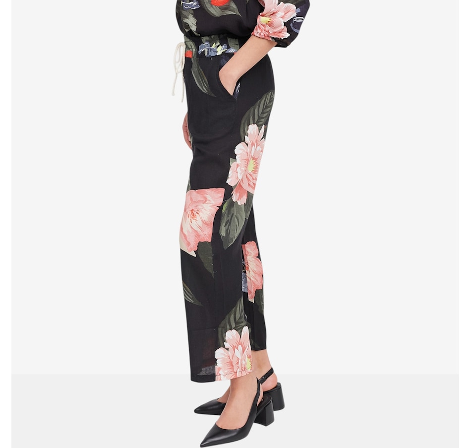 Image 104814_ALTMORE1.jpg, Product 104-814 / Price $110.00, M Made In Italy Floral Print Pull-On Straight Leg Pant with Pockets from M Made in Italy on TSC.ca's Fashion department