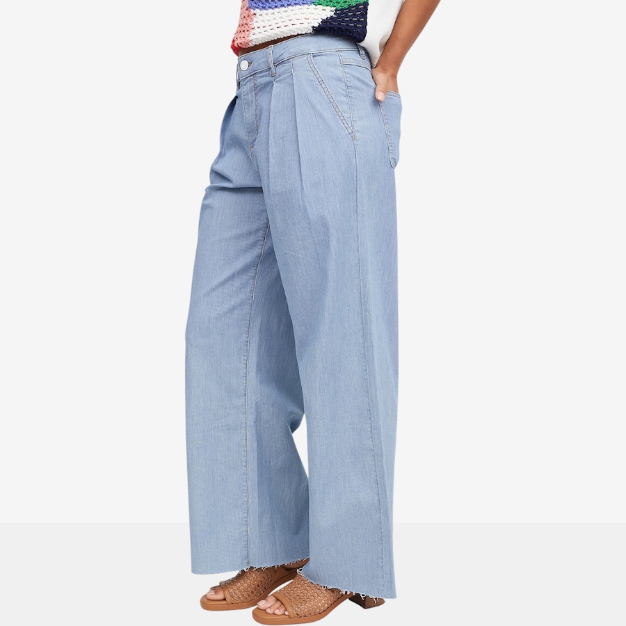 Image 105128_ALTMORE1.jpg, Product 105-128 / Price $59.88, claudia ev Pleated Wide Leg Trouser from claudia ev on TSC.ca's Fashion department