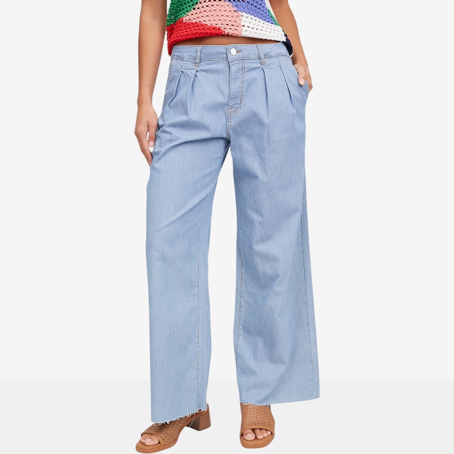 Image 105128_BAJBE.jpg, Product 105-128 / Price $59.88, claudia ev Pleated Wide Leg Trouser from claudia ev on TSC.ca's Fashion department
