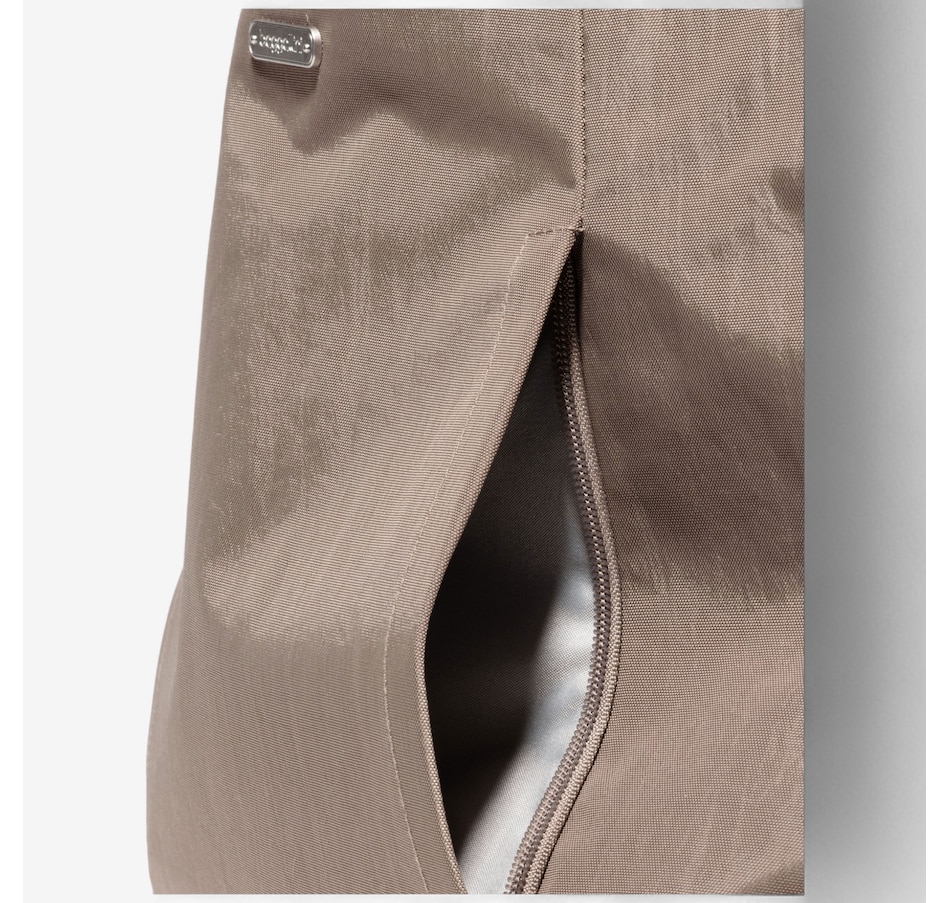 Image 105484_ALTMORE15.jpg, Product 105-484 / Price $150.00, Baggallini Multi Compartment Tote from Baggallini on TSC.ca's Fashion department