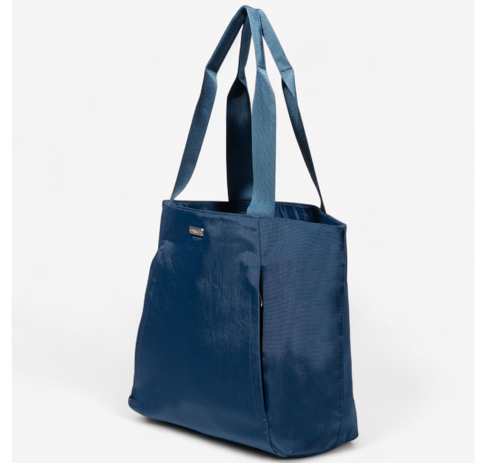 Image 105484_ALTMORE16.jpg, Product 105-484 / Price $150.00, Baggallini Multi Compartment Tote from Baggallini on TSC.ca's Fashion department