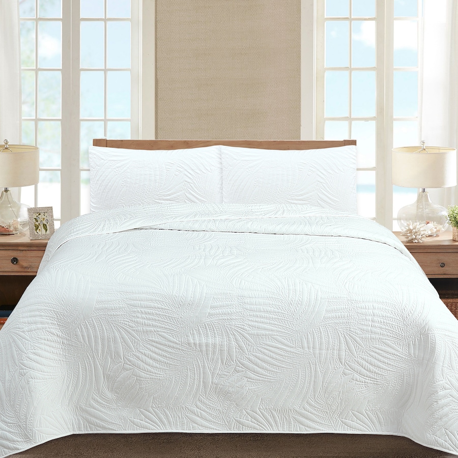 Image 105845_WHT.jpg, Product 105-845 / Price $59.99 - $79.99, Home Suite Lunna 3-Piece Quilt Set from Home Suite on TSC.ca's Home & Garden department