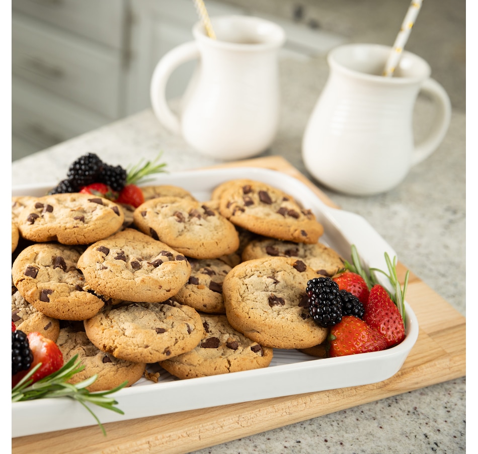 Image 105860_ALTMORE1.jpg, Product 105-860 / Price $59.99, temp-tations 13" x 9" Baker with Deep Dish Lid-it from temp-tations on TSC.ca's Kitchen department