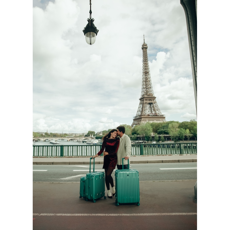 Image 105929_ALTMORE42.jpg, Product 105-929 / Price $319.99, Heys Xtrak 21" Carry-On Spinner with Puffer Travel Tote from Heys on TSC.ca's Home & Garden department