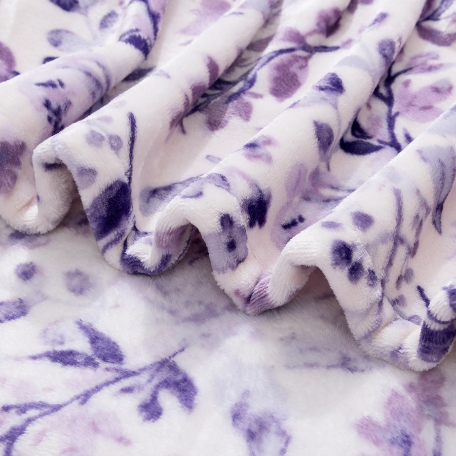 Image 105992_ALTMORE8.jpg, Product 105-992 / Price $29.99, Berkshire VelvetSoft Wearable Throw from Berkshire on TSC.ca's Home & Garden department