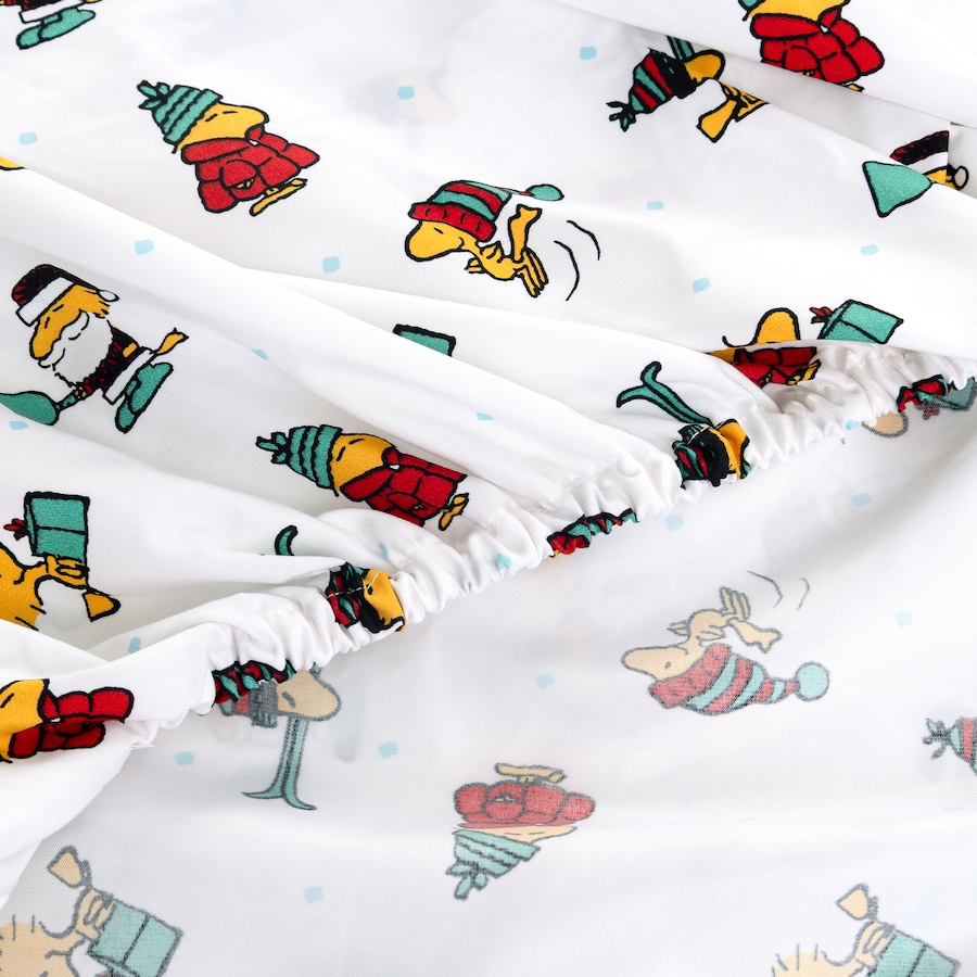 Image 105996_ALTMORE3.jpg, Product 105-996 / Price $39.99 - $44.99, Peanuts Holiday Microfibre Sheet Set from Berkshire on TSC.ca's Home & Garden department