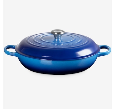 Le Creuset Signature 4.7 L Cast Iron Braiser with Stainless Steel Knob