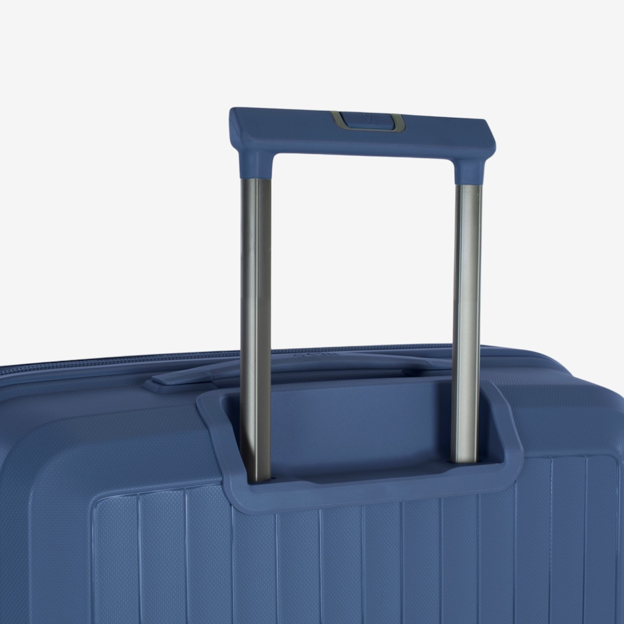 Image 106702_ALTMORE6.jpg, Product 106-702 / Price $219.99, Heys AirLite 21" Spinner Luggage from Heys on TSC.ca's Home & Garden department