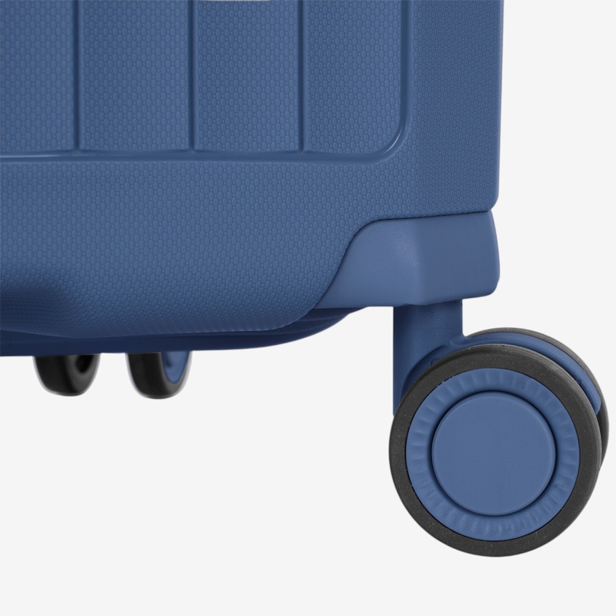 Image 106704_ALTMORE8.jpg, Product 106-704 / Price $269.99, Heys AirLite 30" Spinner Luggage from Heys on TSC.ca's Home & Garden department